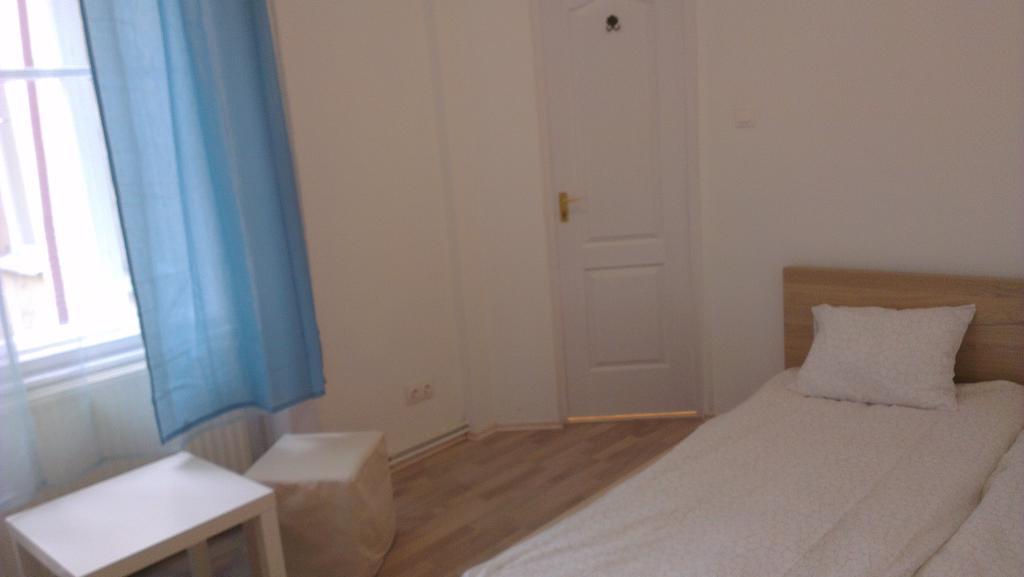 Apartment 4